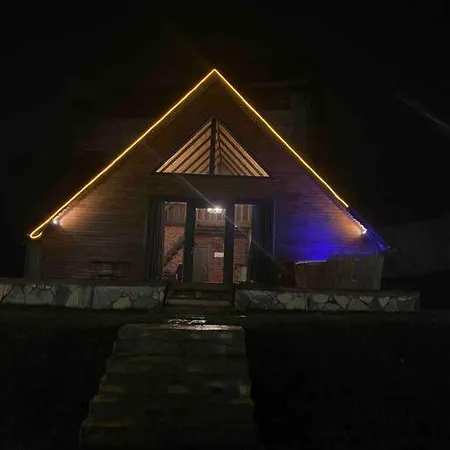 Masukiye Pink House