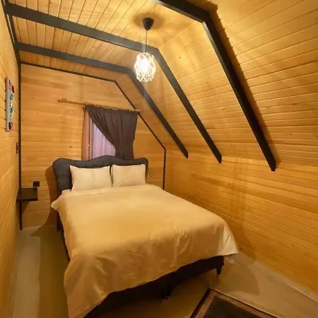 Masukiye Pink House Daire