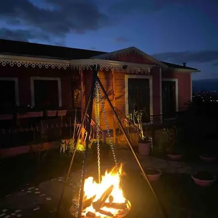Masukiye Pink House * קארטפה