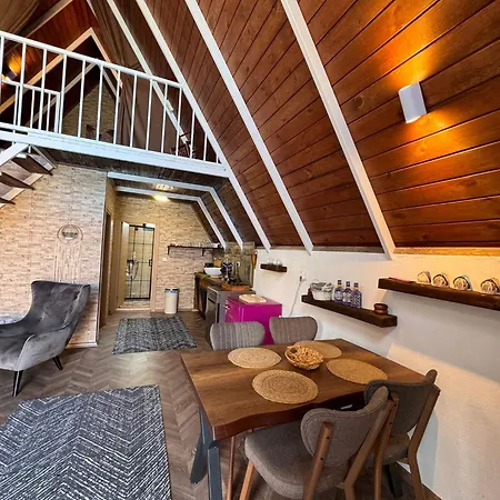 Daire Masukiye Pink House