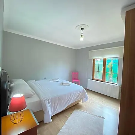 Masukiye Pink House Apartment