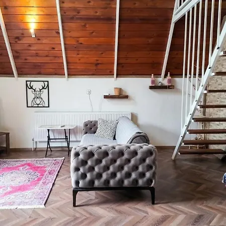 Masukiye Pink House Apartament